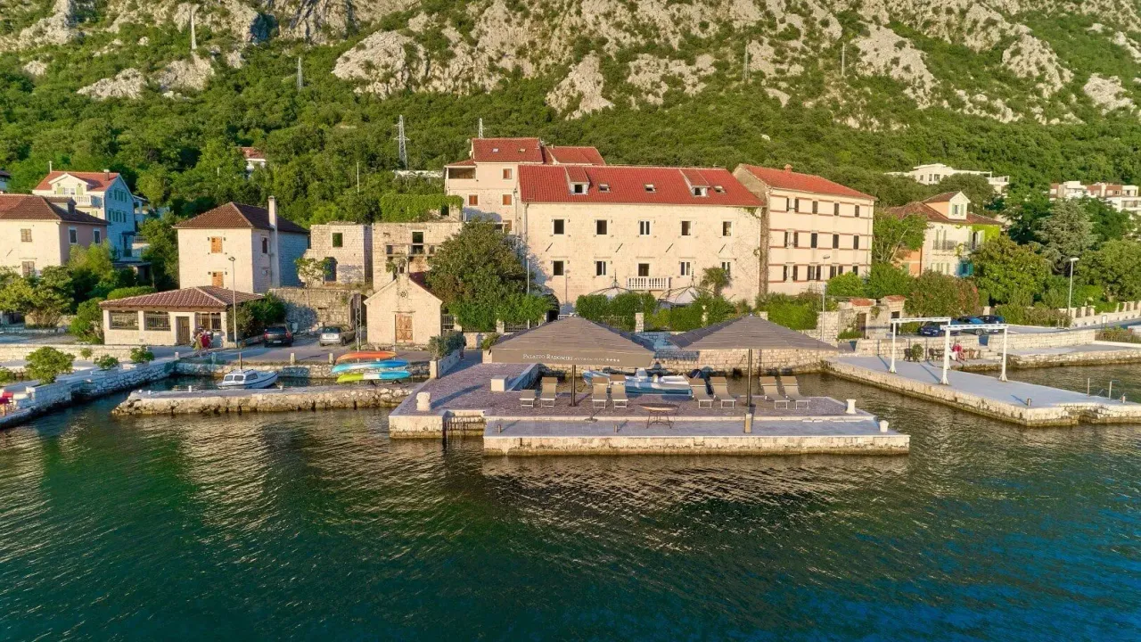 Rent, house, 2117m², Kotor, Crna Gora