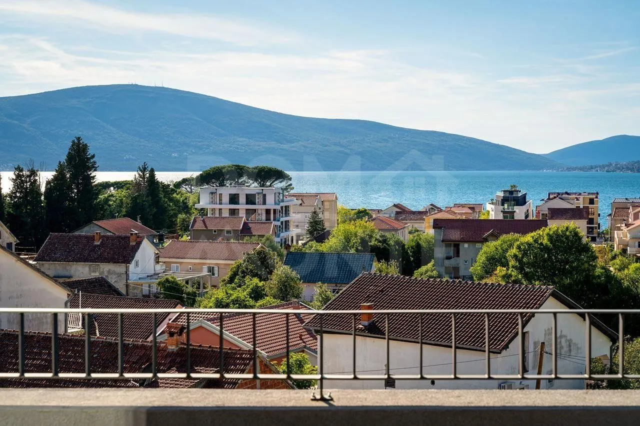 Rent, three bedroom apartment, 129m², Donja Lastva, Tivat