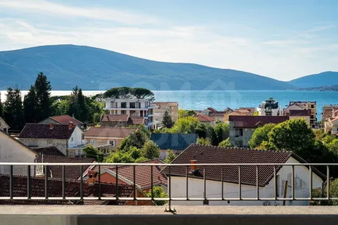 Rent, three bedroom apartment, 129m², Donja Lastva, Tivat - image 4