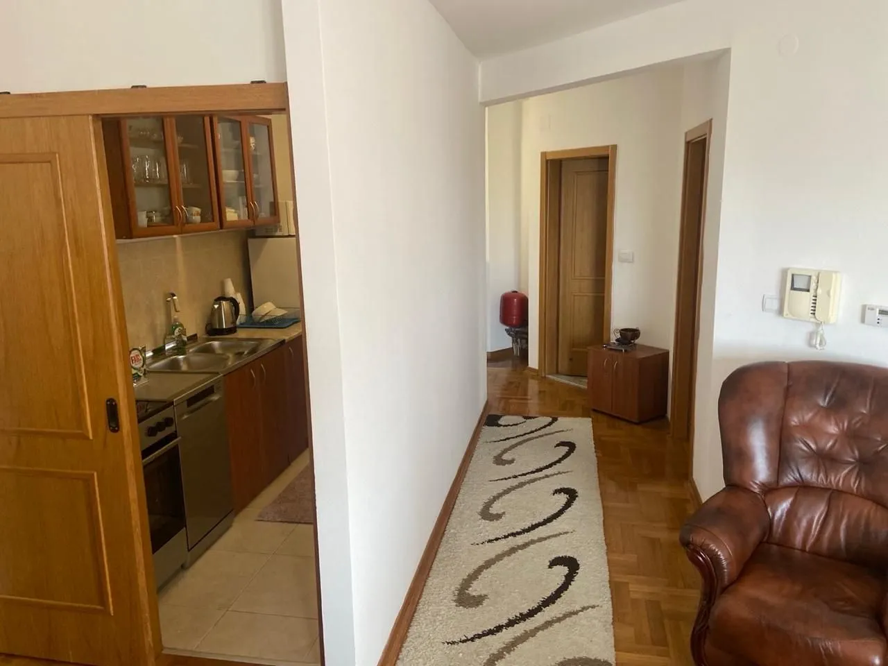 Rent, one bedroom apartment, 57m², Rozino, Budva