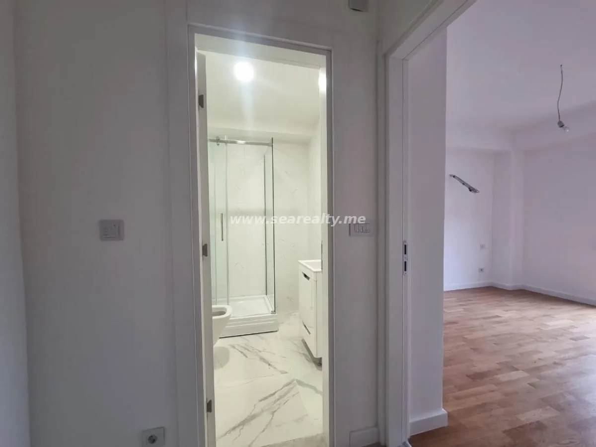 Prodaja, jednosoban stan, 48m², Tivat, Crna Gora