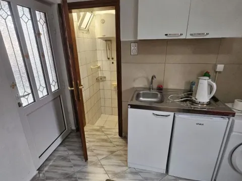 Izdavanje, jednosoban stan, 25m², Bjeliši, Bar - image 3