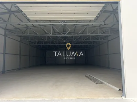 Izdavanje, poslovni prostor, 584m², Kuće Rakića, Podgorica - image 4
