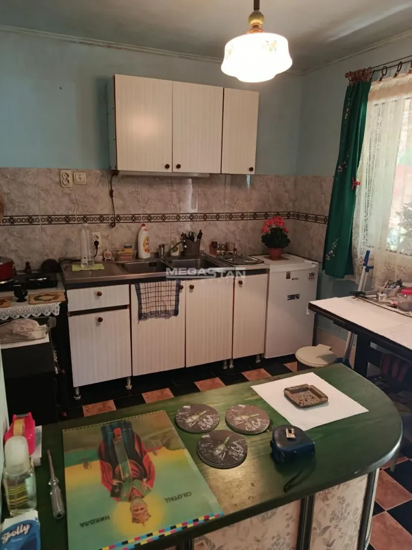 Izdavanje, kuća, 83m², Borča 1, Borča Sve Podlokacije