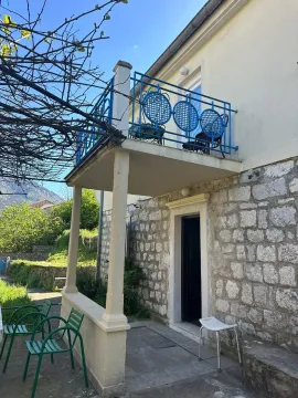 Izdavanje, kuća, 100m², Muo, Kotor - image 5