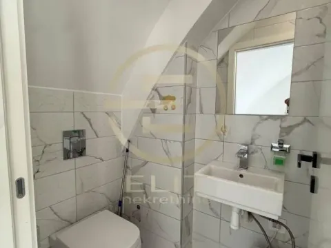 Rent, office space, 147m², Centar, Novi Sad - image 13