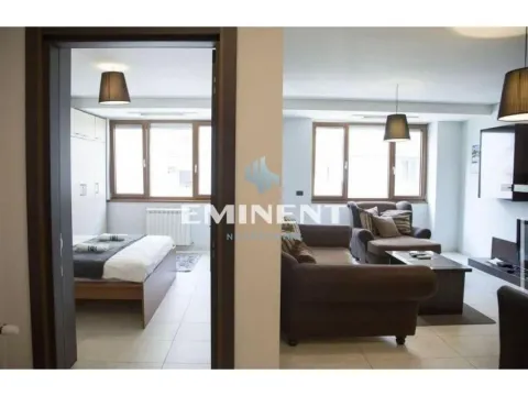 Izdavanje, dvosoban stan, 52m², Crveni Krst, Beograd