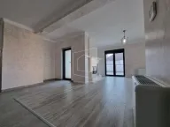 Prodaja, kuća, 400m², Tološi, Podgorica - image 4