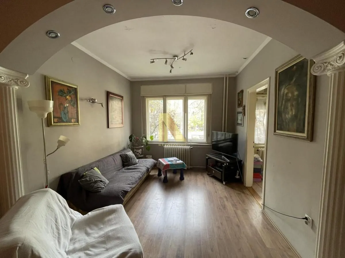 Izdavanje, dvosoban stan, 58m², Centar, Novi Sad