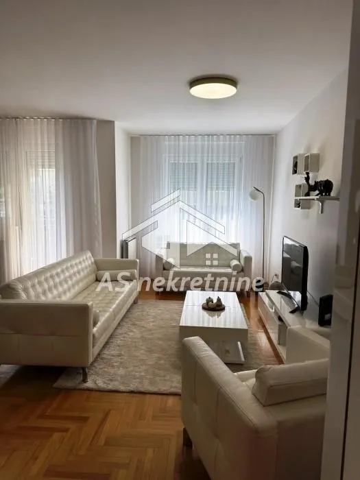Izdavanje, trosoban stan, 53m², Voždovac Sve Podlokacije, Beograd