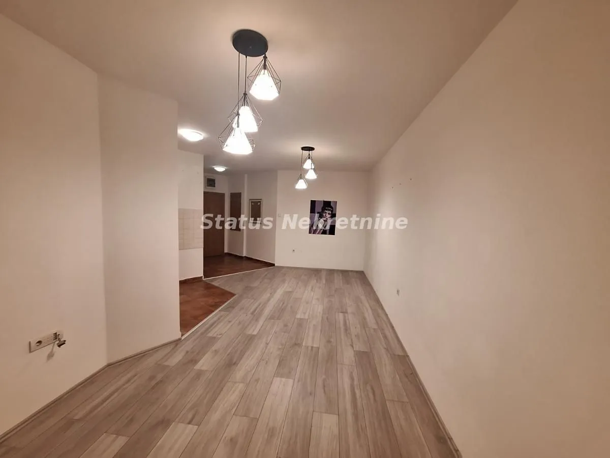 Prodaja, garsonjera, 35m², Bulevar Evrope, Novi Sad Sve Podlokacije