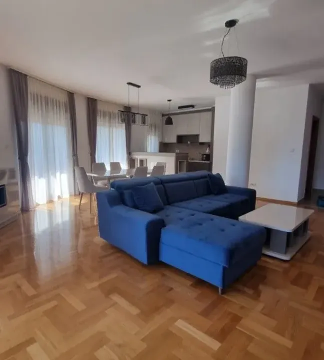 Prodaja, dvosoban stan, 130m², Bečići, Budva
