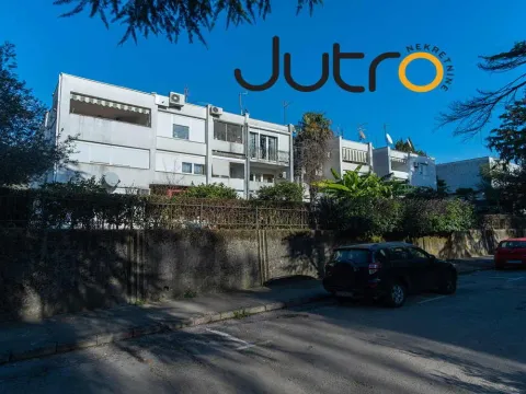 Rent, three bedroom apartment, 100m², Gorica C, Podgorica - image 18