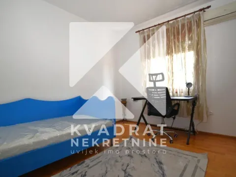 Izdavanje, trosoban stan, 120m², Pobrežje, Podgorica - image 9