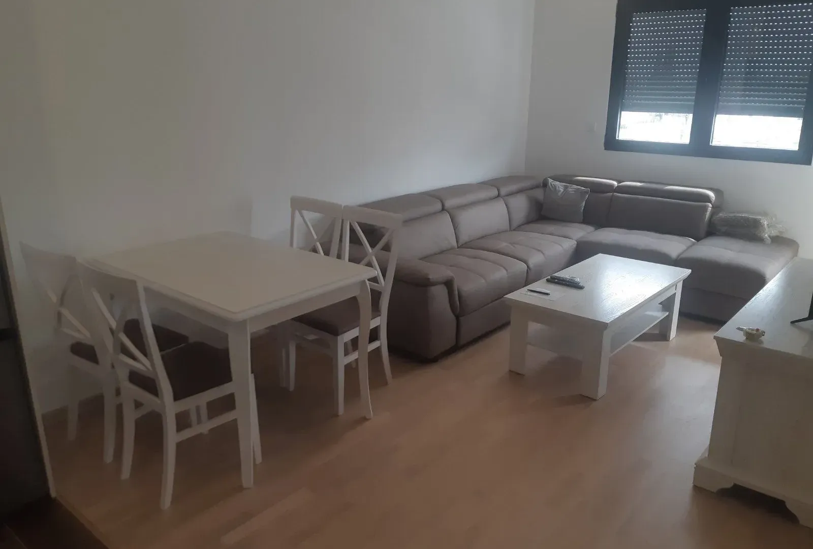 Izdavanje, jednosoban stan, 44m², Pobrežje, Podgorica