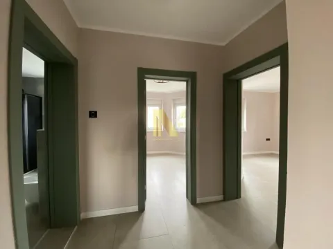 Prodaja, kuća, 260m², Veternik, Novi Sad Sve Podlokacije - image 5