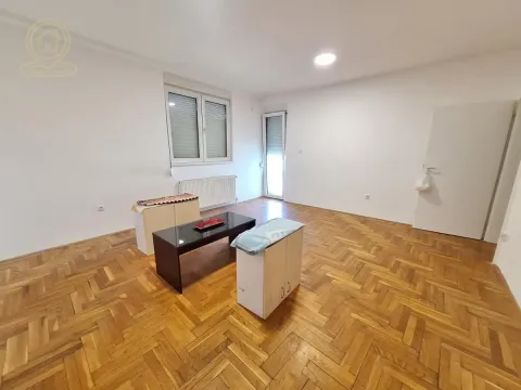 Rent, three bedroom apartment, 65m², Rotkvarija, Novi Sad Sve Podlokacije - image 5