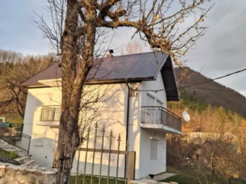 Izdavanje, kuća, 80m², Selišta, Kolašin - image 13