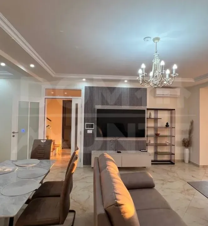 Rent, house, 240m², Tivat, Crna Gora