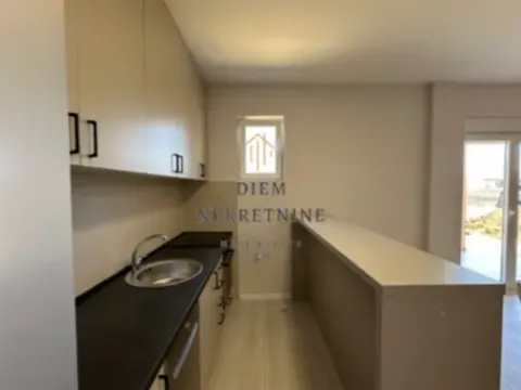 Izdavanje, kuća, 95m², Donji Kokoti, Podgorica - image 8