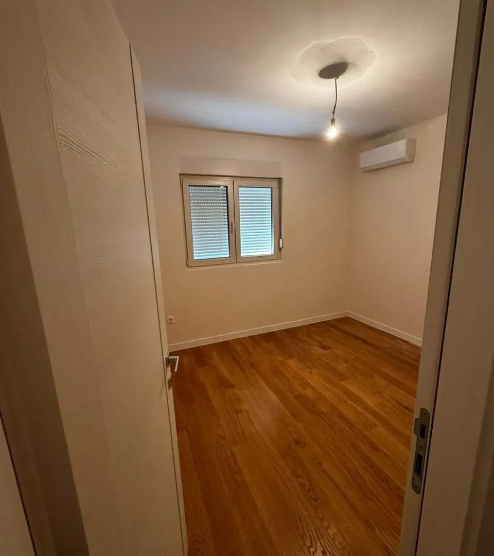 Prodaja, dvosoban stan, 68m², Central Point, Podgorica
