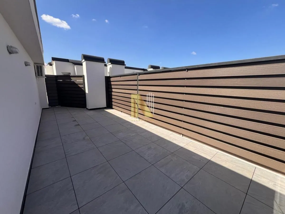 Prodaja, četvorosoban stan, 224m², Telep, Novi Sad Sve Podlokacije