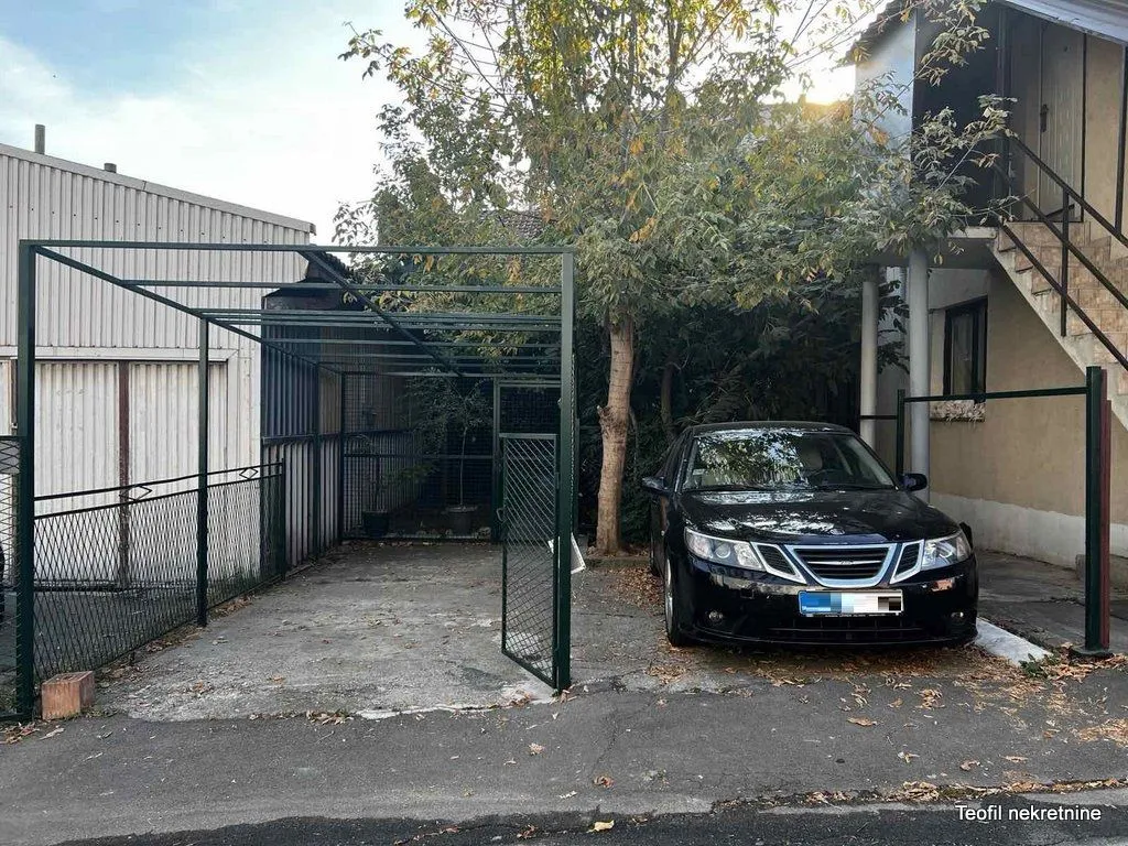 Sale, house, 220m², Cvetkova Pijaca, Zvezdara Sve Podlokacije