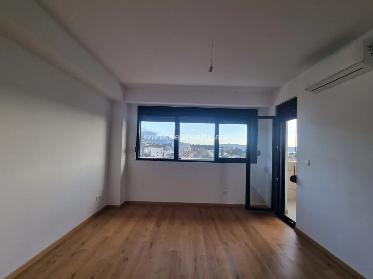 Prodaja, stan, 56m², Tivat, Crna Gora