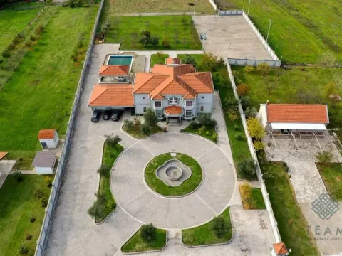 Sale, house, 560m², Podgorica, Crna Gora - image 3