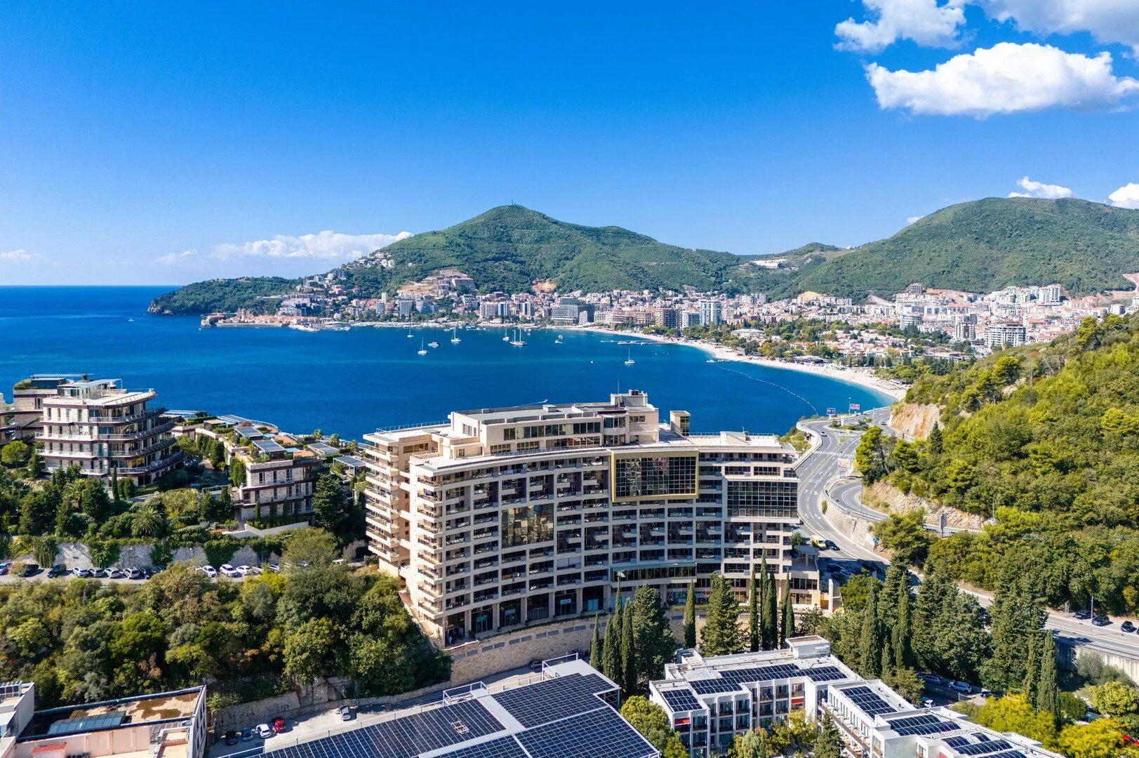 Prodaja, jednosoban stan, 54m², Bečići, Budva