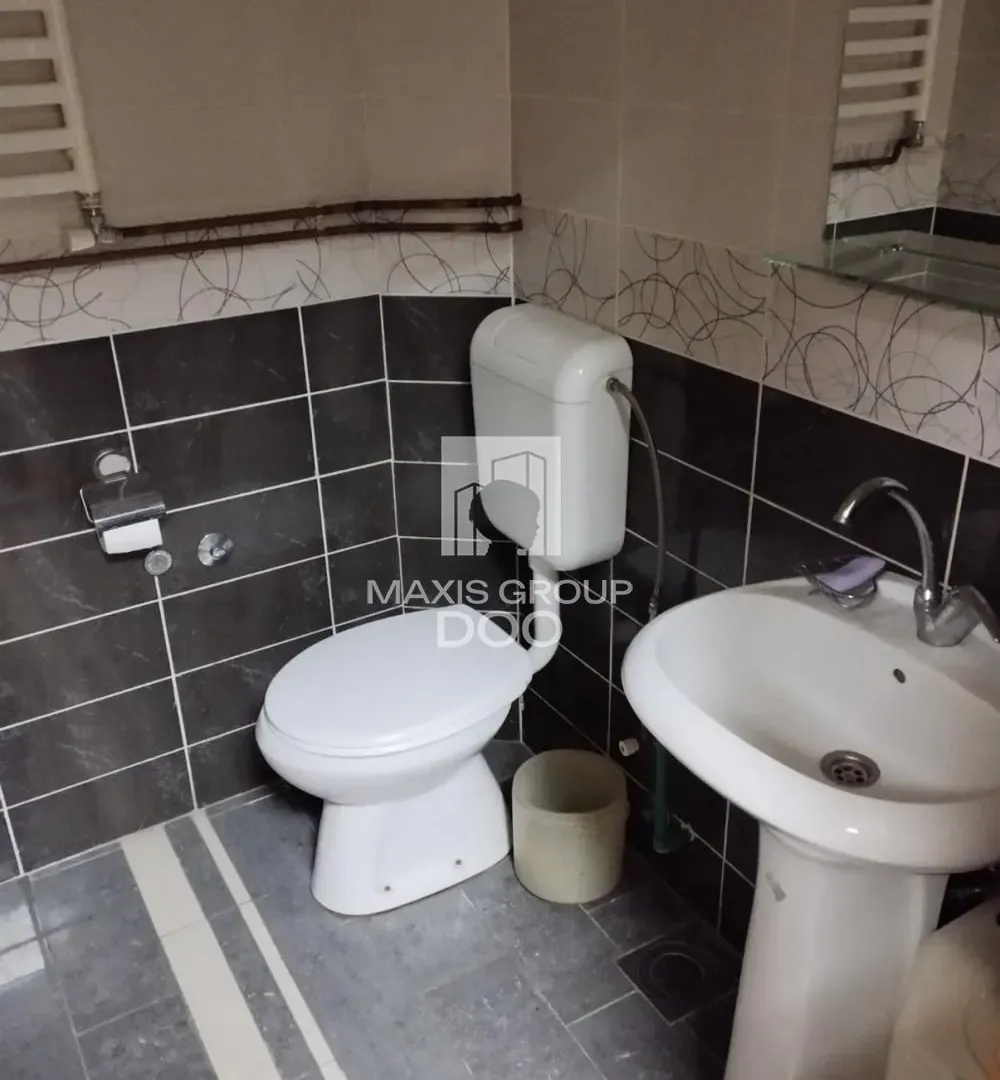 Prodaja, poslovni prostor, 26m², Centar, Kragujevac
