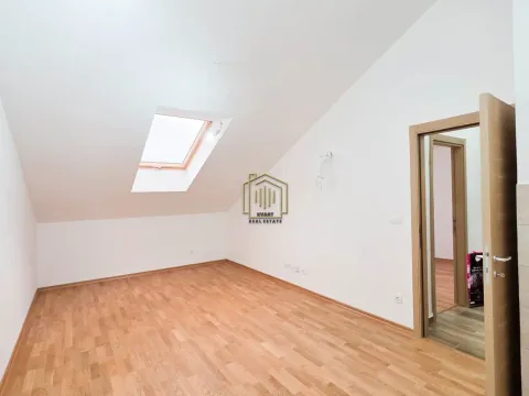 Prodaja, jednosoban stan, 40m², Stari Aerodrom, Podgorica - image 3