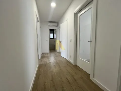 Prodaja, stan, 191m², Bulevar Evrope, Novi Sad Sve Podlokacije - image 16