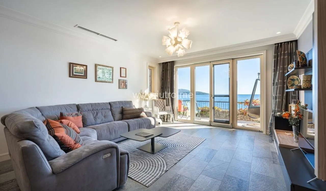 Prodaja, trosoban stan, 108m², Luštica Bay, Tivat
