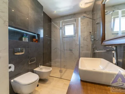 Prodaja, dvosoban stan, 121m², Centar, Budva - image 22