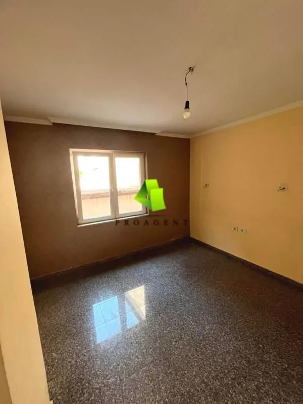 Izdavanje, poslovni prostor, 70m², Medijana, Niš