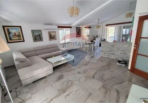 Izdavanje, kuća, 165m², Farmaci, Podgorica - image 5