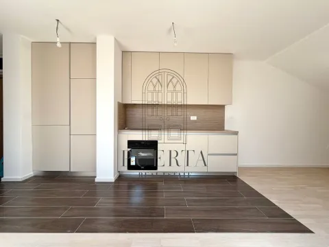 Prodaja, garsonjera, 45m², Tološi, Podgorica - image 4