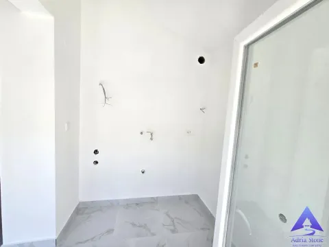 Sale, one bedroom apartment, 32m², Velji Vinogradi, Budva - image 8