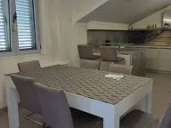 Prodaja, trosoban stan, 110m², Dobrota, Kotor - image 1