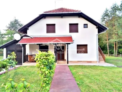 Prodaja, kuća, 200m2, Koštunići, Gornji Milanovac Prodaja, kuća, 200m2, Koštunići, Gornji Milanovac