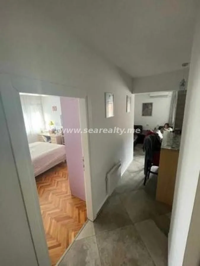 Prodaja, dvosoban stan, 52m², Tivat, Crna Gora