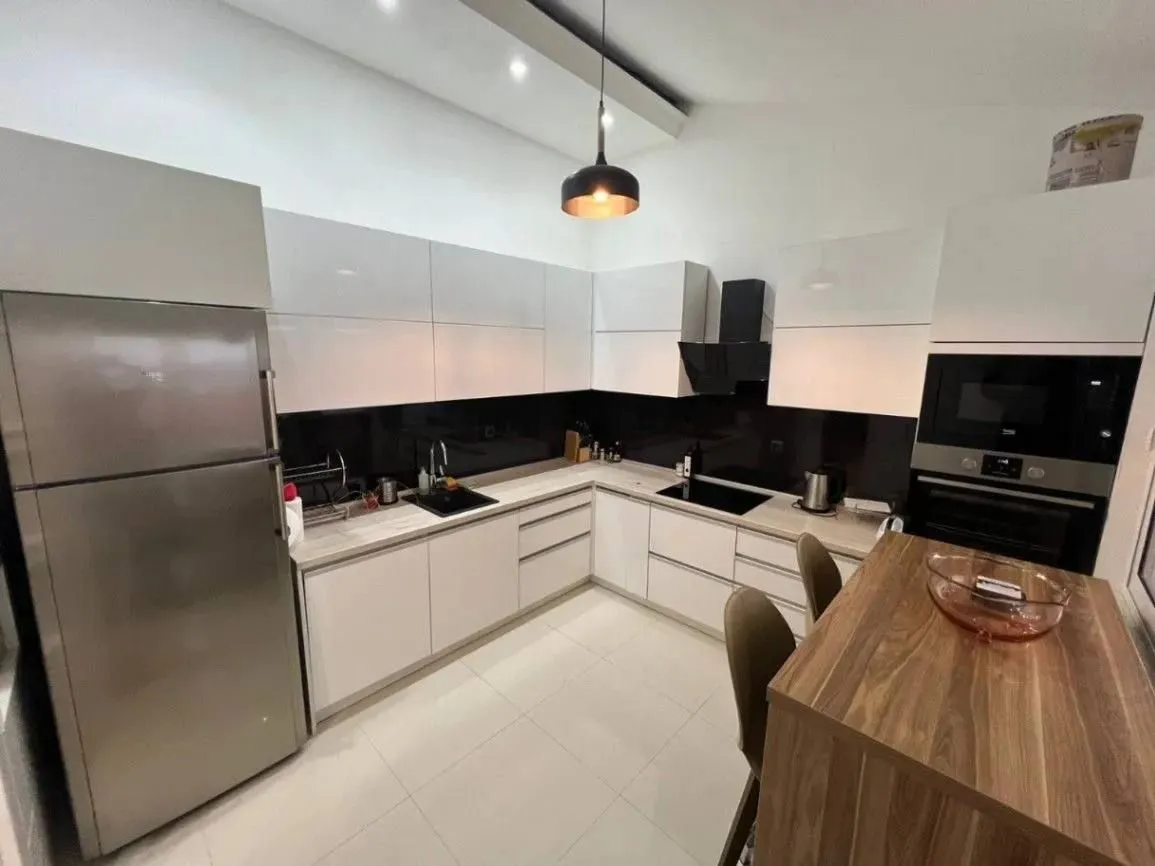 Rent, three bedroom apartment, 125m², Šušanj, Bar