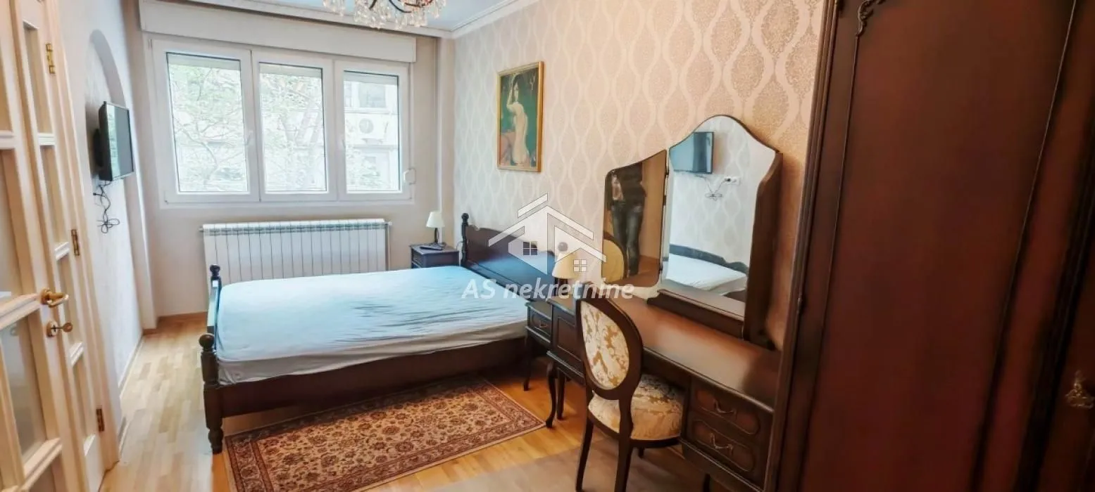 Prodaja, dvosoban stan, 62m², Stari Grad, Beograd