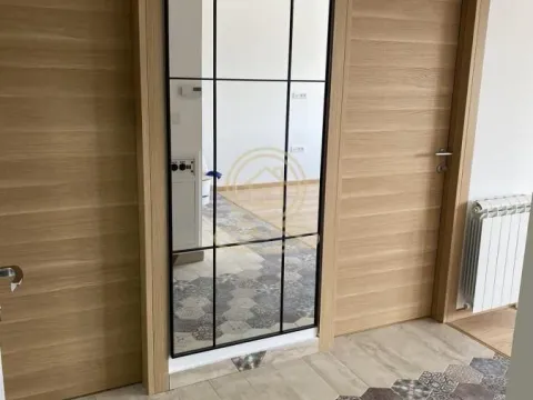 Izdavanje, poslovni prostor, 73m², Stari Grad, Beograd - image 3