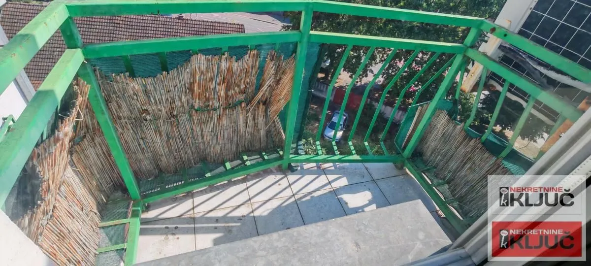 Izdavanje, jednosoban stan, 33m², Socijalno, Novi Sad Sve Podlokacije