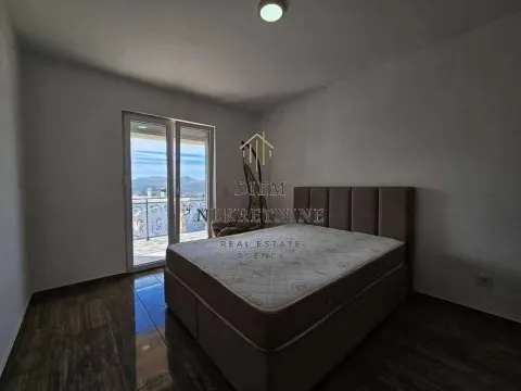 Izdavanje, trosoban stan, 150m², Stari Bar, Bar - image 7