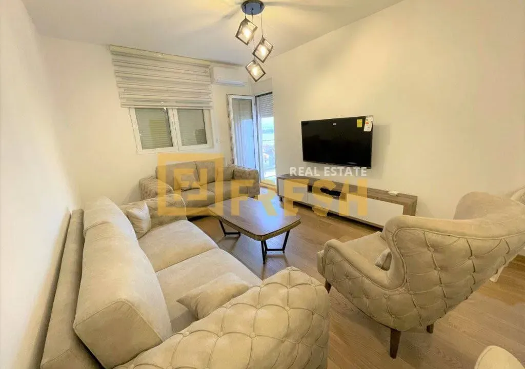 Izdavanje, jednosoban stan, 48m², City Kvart, Podgorica