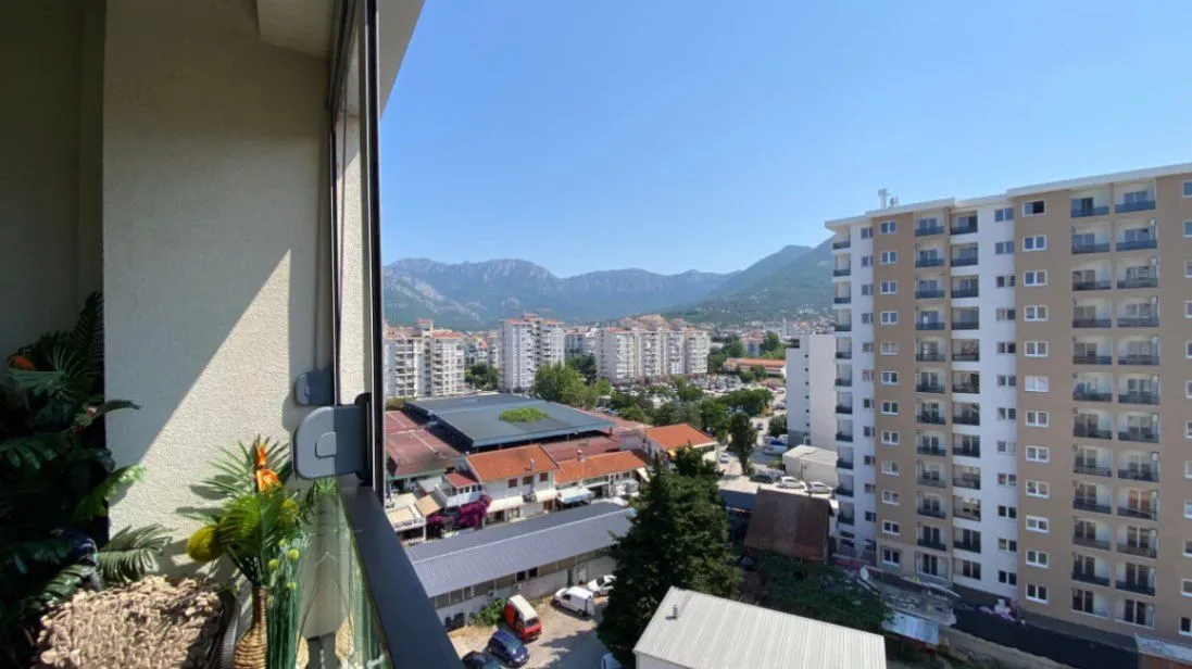 Sale, two bedroom apartment, 63m², Centar, Bar