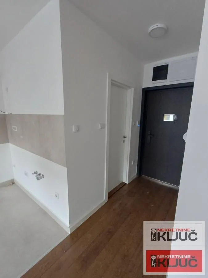 Prodaja, garsonjera, 26m², Novo naselje, Novi Sad